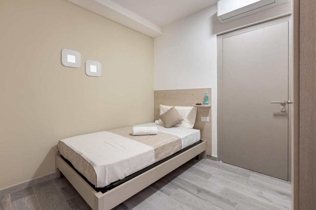 Deledda Home Cagliari Eksteriør bilde
